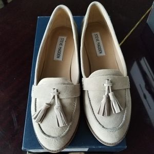 STEVE MADDEN Makenzie Tassel Loafer
